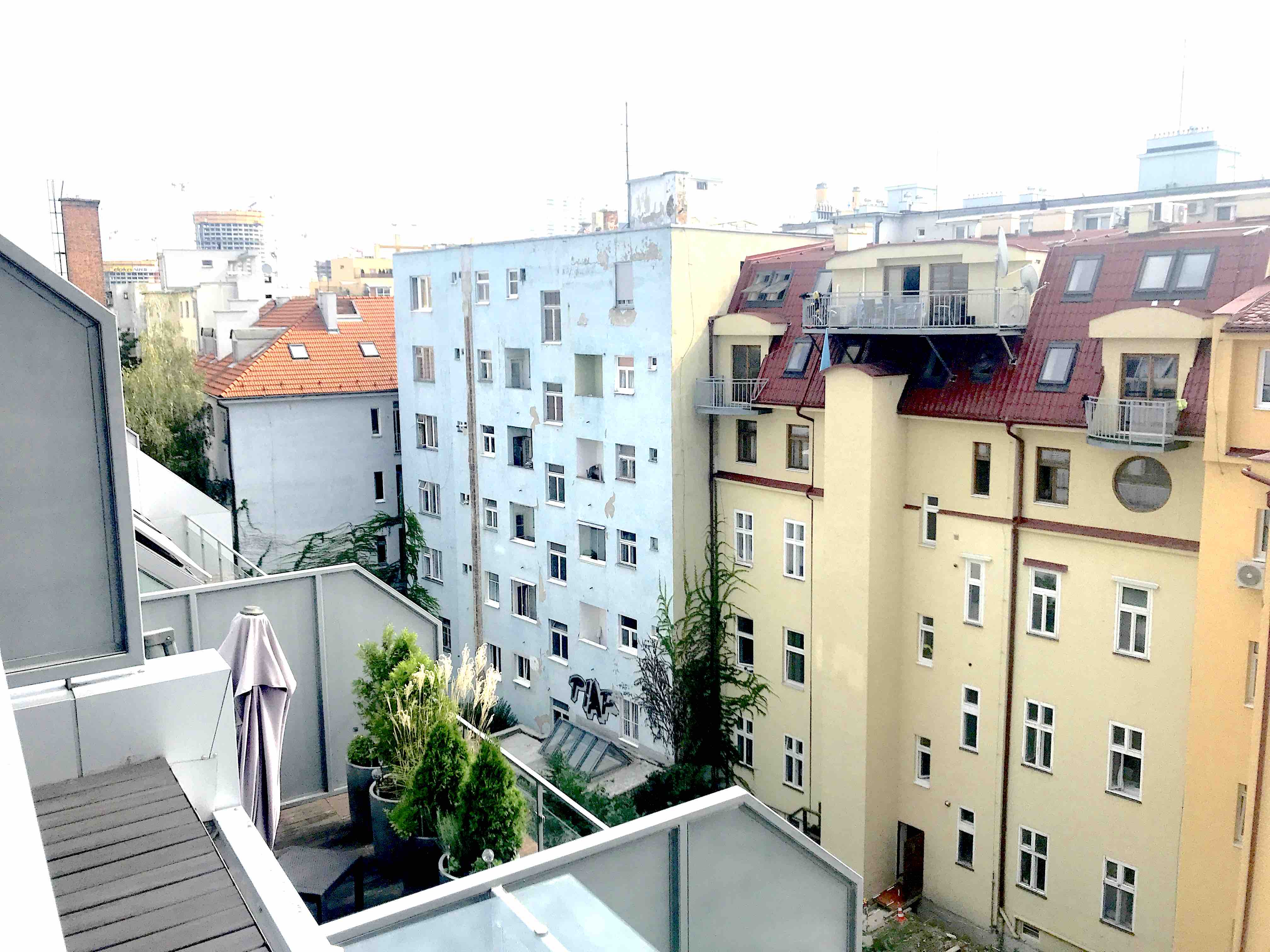 PRENÁJOM NOVOSTAVBA: kompletne zariadený 3-izbový byt s terasou, parkovanie, centrum mesta, Dunajská ul., Bratislava I. Staré Mesto